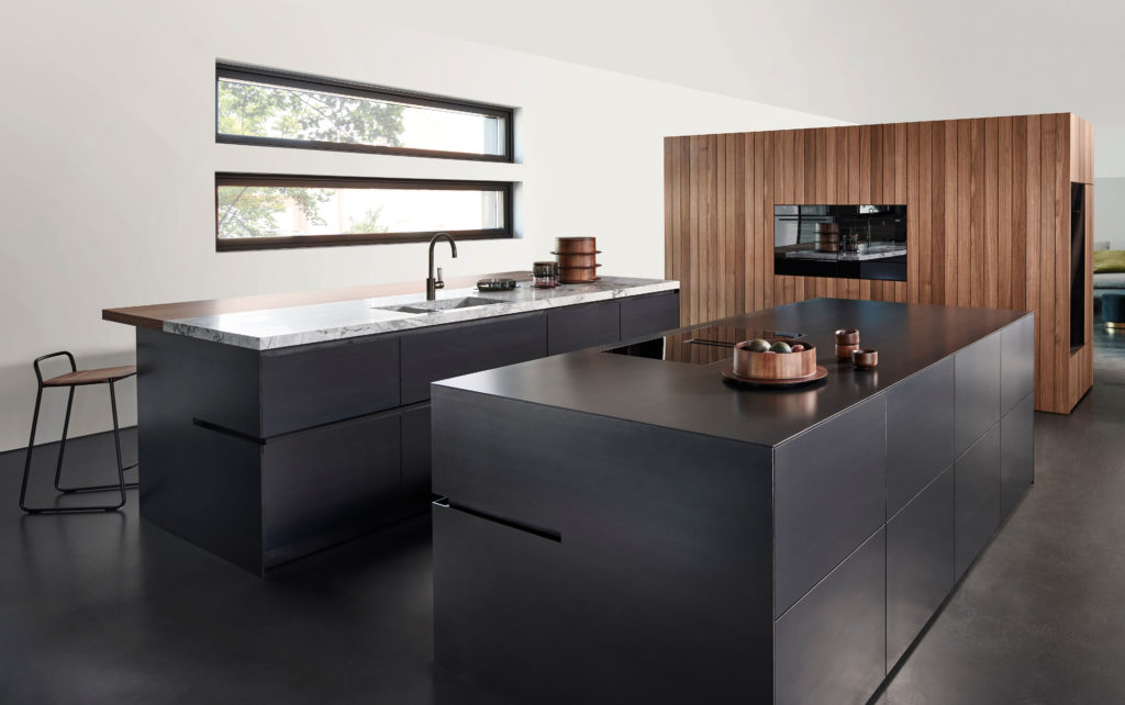 Cuisine Black Steel + Black Walnut