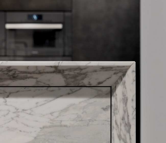 FRAME7; Arabescato White Marble, Eggersmann USA